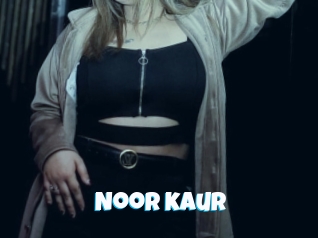 noor_kaur Miss Gros Seins