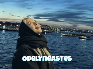 odelyneastes Miss Gros Seins
