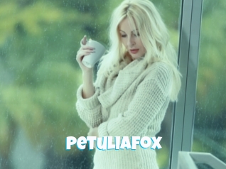 Petuliafox