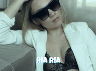 Ria_Ria