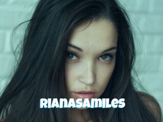 RianaSamiles