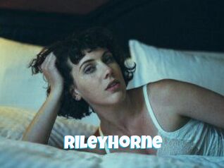 Riley_Horne