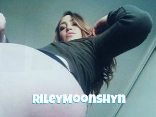 RileyMoonshyn