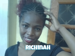 richinah Miss Gros Seins