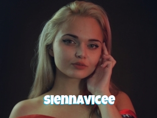 siennavicee Miss Gros Seins