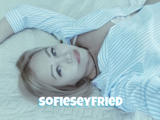 sofieseyfried Miss Gros Seins