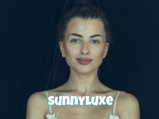 sunnyluxe Miss Gros Seins
