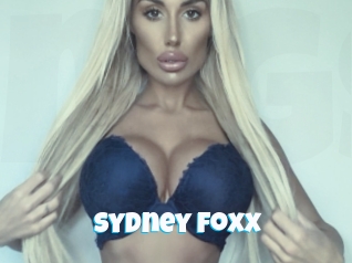 Sydney_foxx