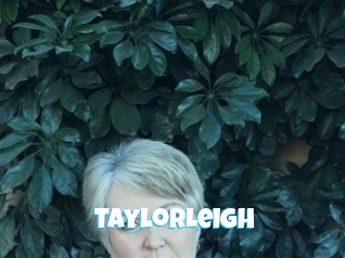 TaylorLeigh Miss Gros Seins