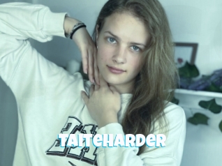 taiteharder Miss Gros Seins