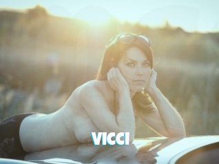 Vicci Miss Gros Seins