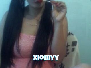 Xiomyy_