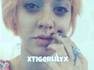 xTigerLilyx Miss Gros Seins