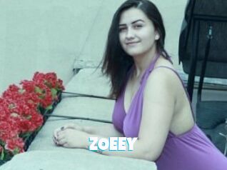 ZOEEY_ Miss Gros Seins